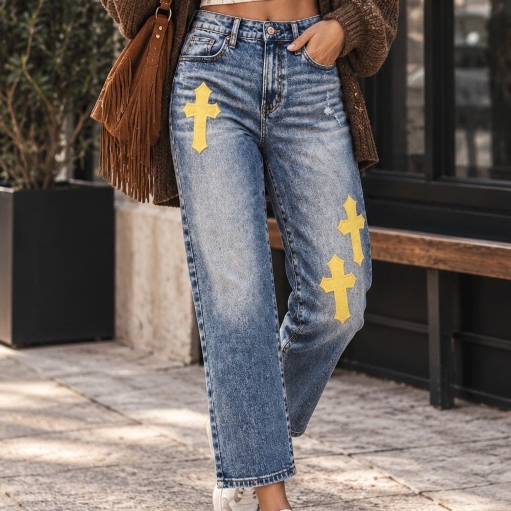 No Boundaries Super High Rise Acid Wash Jeans Yellow Cross Patches Size 9 Womens